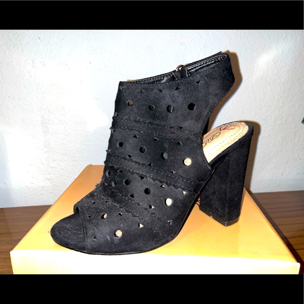 Black heels